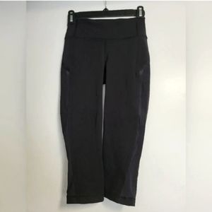 Lululemon‎ Black Smooth Stride Crop Capri Leggings Pants Size 2